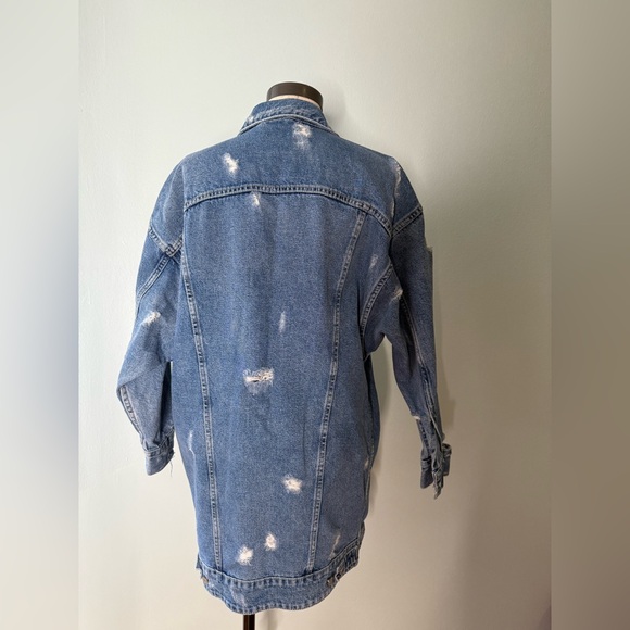 Zara blue denim jacket with distressed details. Size M #denimjacket #distressed - Picture 4 of 5
